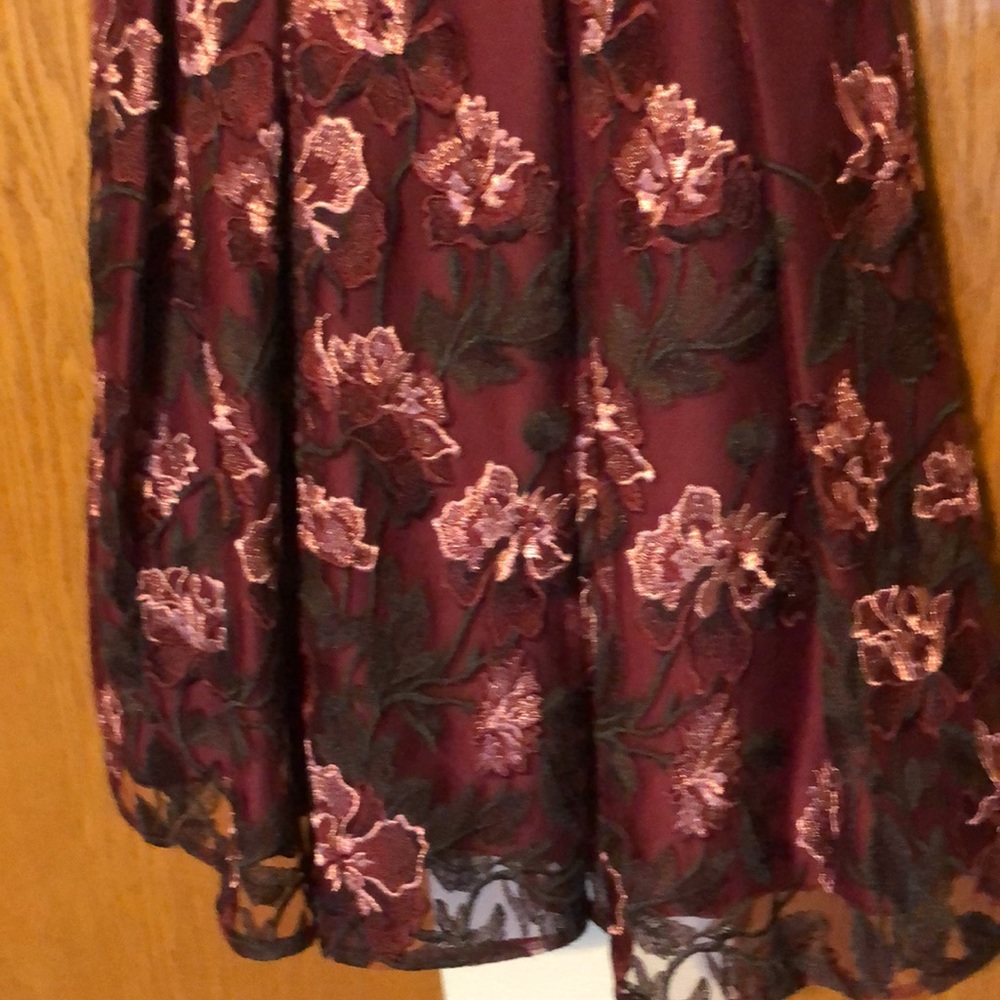 Dress - Picture 2 of 6